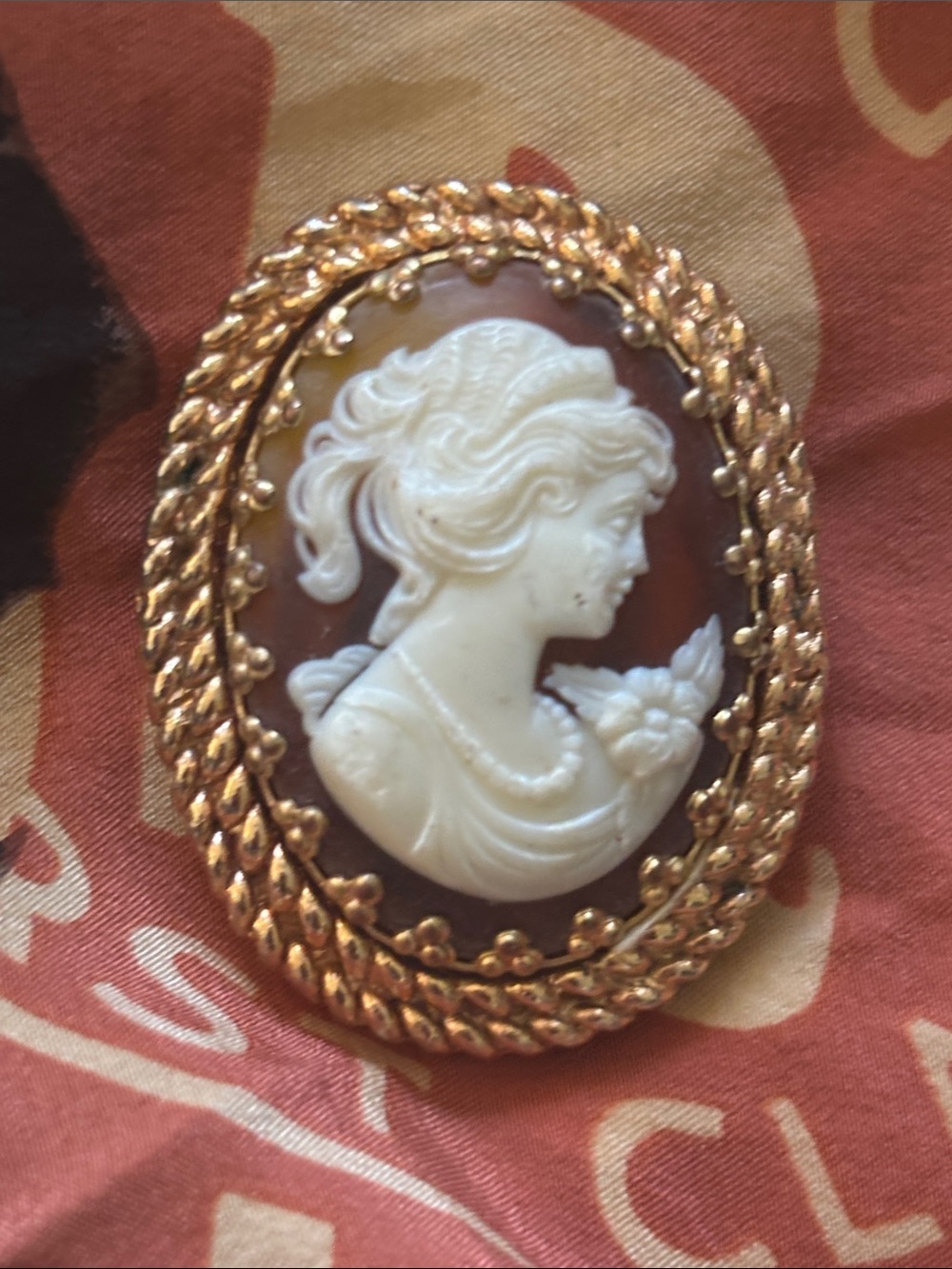 Vintage large Cameo Brooch with White Profile - Classic Women's Jewelry